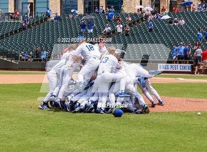 Thumbnail 2 in Friendswood vs. Georgetown (UIL 5A Baseball Final) photogallery.