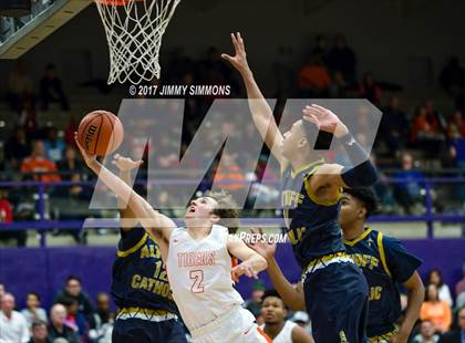 Thumbnail 3 in Edwardsville vs Althoff (Prairie Farms Holiday Classic) photogallery.