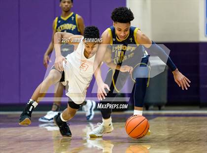 Thumbnail 2 in Edwardsville vs Althoff (Prairie Farms Holiday Classic) photogallery.
