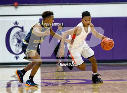 Thumbnail 2 in Edwardsville vs Althoff (Prairie Farms Holiday Classic) photogallery.