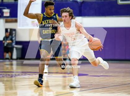 Thumbnail 3 in Edwardsville vs Althoff (Prairie Farms Holiday Classic) photogallery.