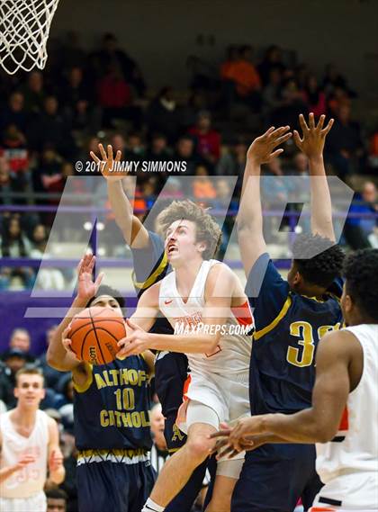 Thumbnail 3 in Edwardsville vs Althoff (Prairie Farms Holiday Classic) photogallery.