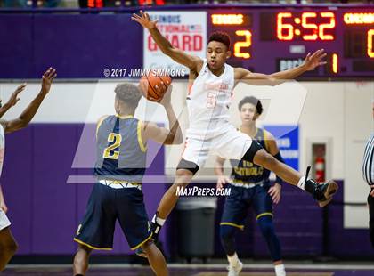 Thumbnail 1 in Edwardsville vs Althoff (Prairie Farms Holiday Classic) photogallery.