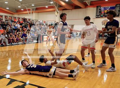 Thumbnail 1 in Grand Saline vs Edgewood photogallery.
