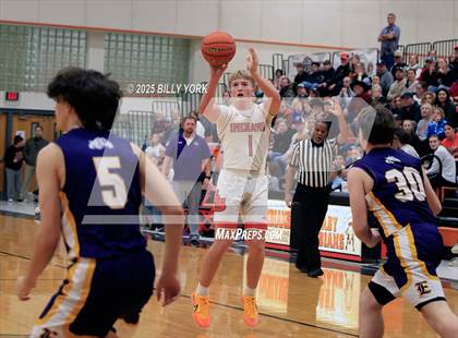 Thumbnail 1 in Grand Saline vs Edgewood photogallery.