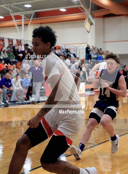Thumbnail 1 in Grand Saline vs Edgewood photogallery.