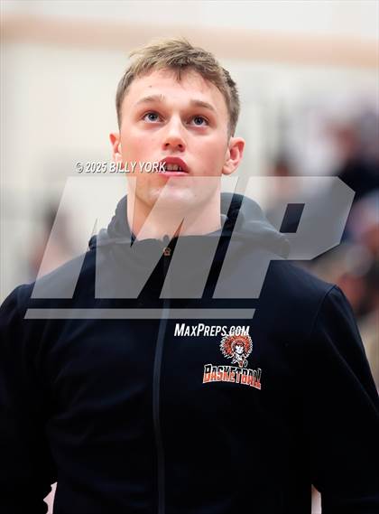 Thumbnail 2 in Grand Saline vs Edgewood photogallery.