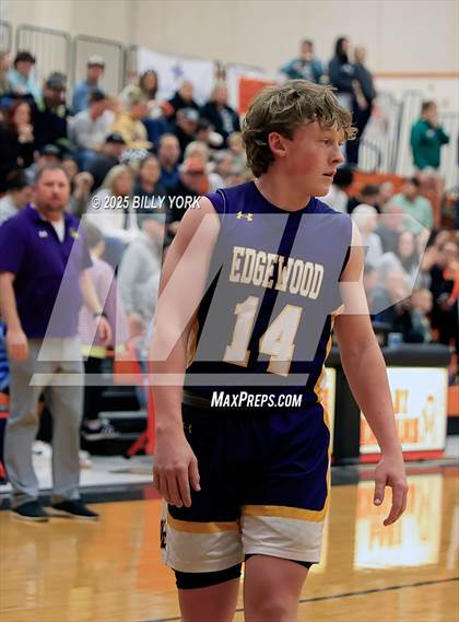 Thumbnail 2 in Grand Saline vs Edgewood photogallery.