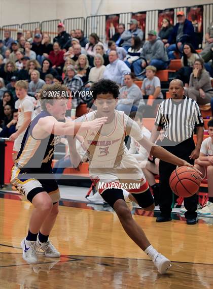 Thumbnail 2 in Grand Saline vs Edgewood photogallery.