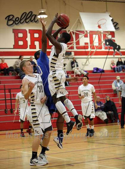 Thumbnail 1 in Davis vs Yuba City (Bronco Roundup) photogallery.