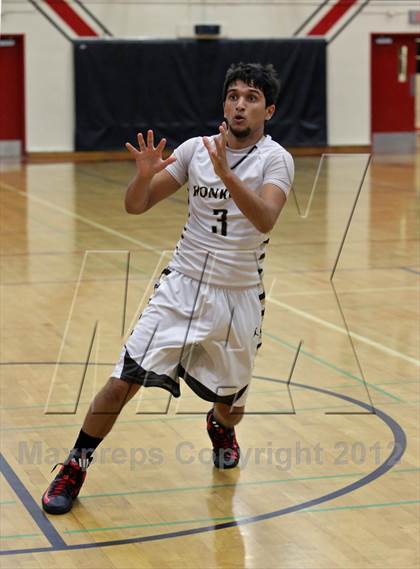 Thumbnail 1 in Davis vs Yuba City (Bronco Roundup) photogallery.