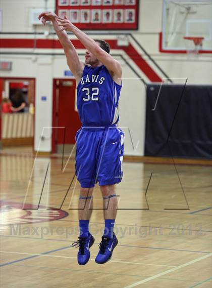 Thumbnail 2 in Davis vs Yuba City (Bronco Roundup) photogallery.