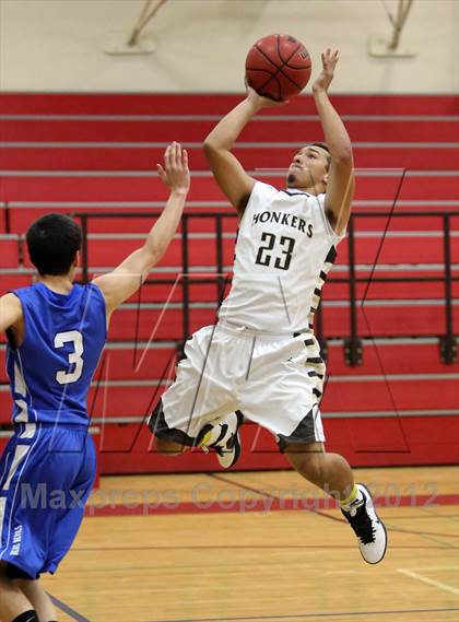 Thumbnail 3 in Davis vs Yuba City (Bronco Roundup) photogallery.