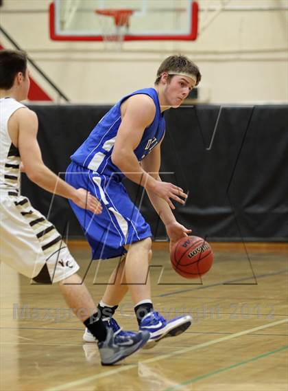 Thumbnail 1 in Davis vs Yuba City (Bronco Roundup) photogallery.