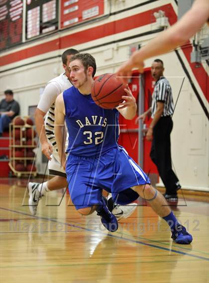 Thumbnail 1 in Davis vs Yuba City (Bronco Roundup) photogallery.