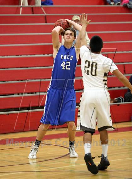 Thumbnail 3 in Davis vs Yuba City (Bronco Roundup) photogallery.