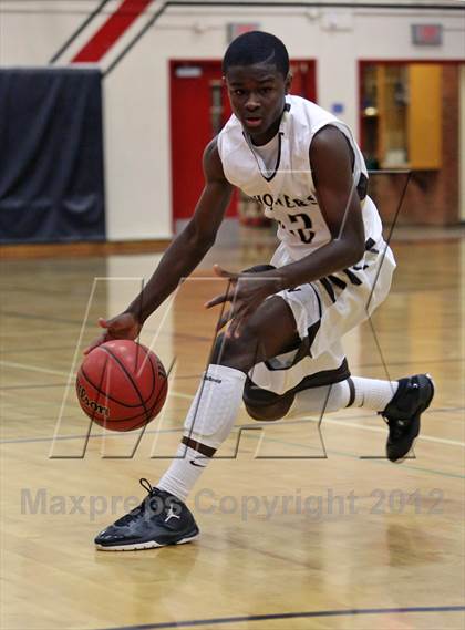 Thumbnail 2 in Davis vs Yuba City (Bronco Roundup) photogallery.