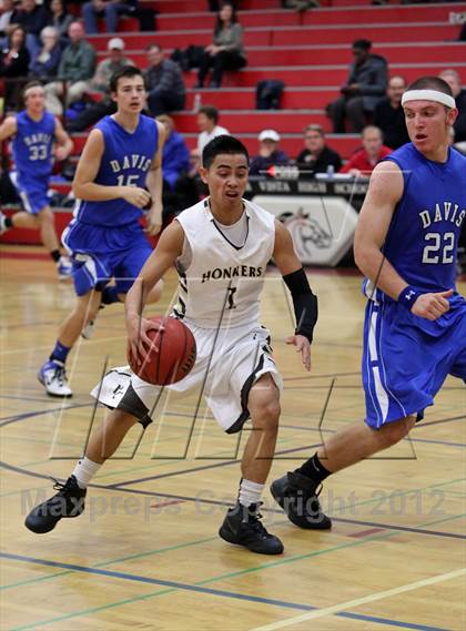 Thumbnail 3 in Davis vs Yuba City (Bronco Roundup) photogallery.