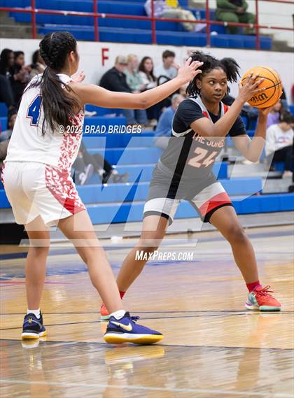 Thumbnail 3 in Holmes County Central @ Neshoba Central photogallery.