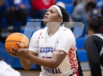 Thumbnail 2 in Holmes County Central @ Neshoba Central photogallery.