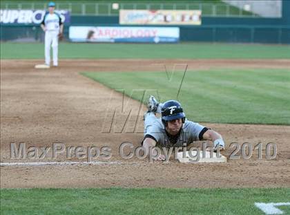 Thumbnail 2 in Sheldon vs. Franklin photogallery.
