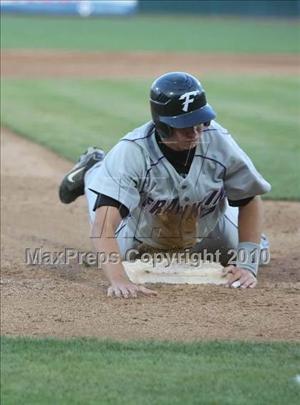Thumbnail 3 in Sheldon vs. Franklin photogallery.