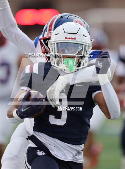 Thumbnail 2 in Fountain-Fort Carson @ Cherokee Trail (CHSAA 5A First Round) photogallery.