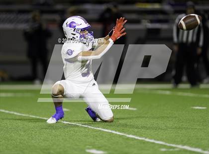 Thumbnail 3 in Tidehaven vs. Lexington (UIL 3A Division II Football Region 4 Quarterfinal) photogallery.