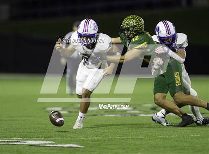 Thumbnail 3 in Tidehaven vs. Lexington (UIL 3A Division II Football Region 4 Quarterfinal) photogallery.