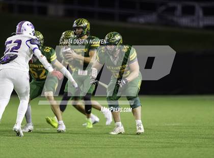 Thumbnail 3 in Tidehaven vs. Lexington (UIL 3A Division II Football Region 4 Quarterfinal) photogallery.