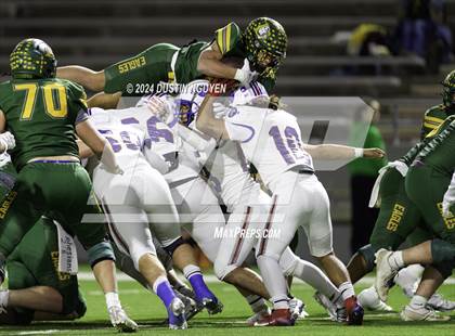 Thumbnail 1 in Tidehaven vs. Lexington (UIL 3A Division II Football Region 4 Quarterfinal) photogallery.
