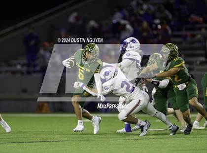 Thumbnail 2 in Tidehaven vs. Lexington (UIL 3A Division II Football Region 4 Quarterfinal) photogallery.