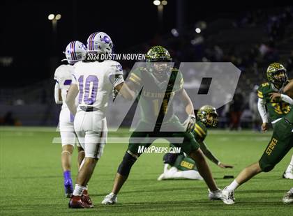 Thumbnail 3 in Tidehaven vs. Lexington (UIL 3A Division II Football Region 4 Quarterfinal) photogallery.