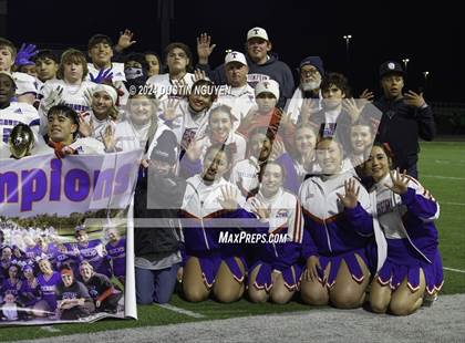 Thumbnail 1 in Tidehaven vs. Lexington (UIL 3A Division II Football Region 4 Quarterfinal) photogallery.