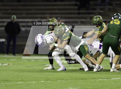 Thumbnail 3 in Tidehaven vs. Lexington (UIL 3A Division II Football Region 4 Quarterfinal) photogallery.