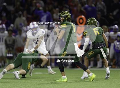 Thumbnail 3 in Tidehaven vs. Lexington (UIL 3A Division II Football Region 4 Quarterfinal) photogallery.