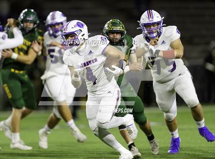 Thumbnail 1 in Tidehaven vs. Lexington (UIL 3A Division II Football Region 4 Quarterfinal) photogallery.