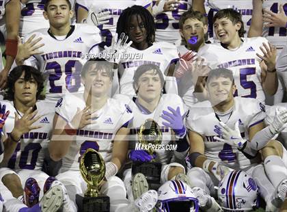 Thumbnail 2 in Tidehaven vs. Lexington (UIL 3A Division II Football Region 4 Quarterfinal) photogallery.
