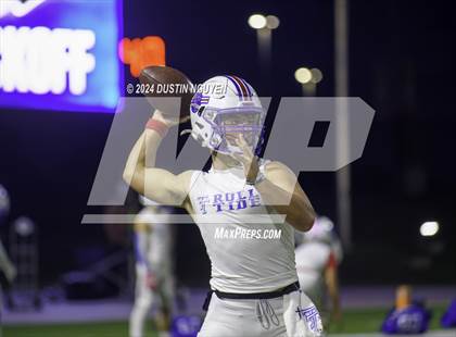 Thumbnail 2 in Tidehaven vs. Lexington (UIL 3A Division II Football Region 4 Quarterfinal) photogallery.