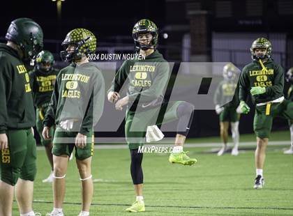 Thumbnail 2 in Tidehaven vs. Lexington (UIL 3A Division II Football Region 4 Quarterfinal) photogallery.