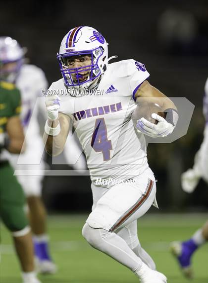 Thumbnail 2 in Tidehaven vs. Lexington (UIL 3A Division II Football Region 4 Quarterfinal) photogallery.