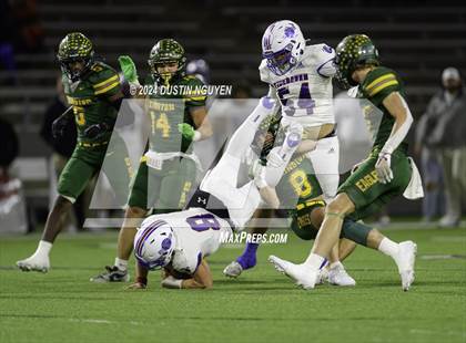 Thumbnail 1 in Tidehaven vs. Lexington (UIL 3A Division II Football Region 4 Quarterfinal) photogallery.