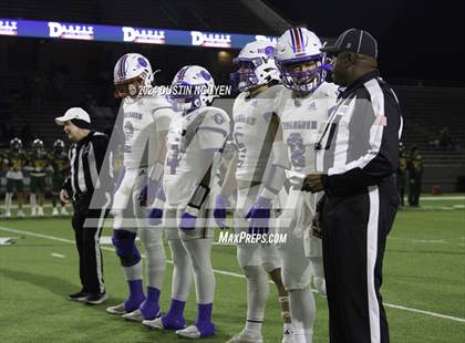 Thumbnail 2 in Tidehaven vs. Lexington (UIL 3A Division II Football Region 4 Quarterfinal) photogallery.