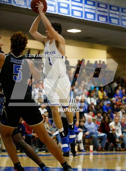 Thumbnail 3 in McCallie vs. IMG Academy photogallery.