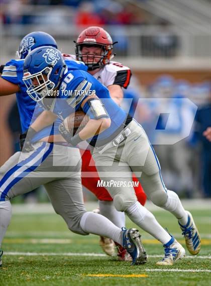 Thumbnail 3 in Fulton @ Newman Central Catholic photogallery.
