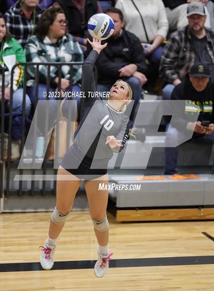 Thumbnail 2 in Lakeland vs Skyview (IHSAA 4A Quarter Final) photogallery.