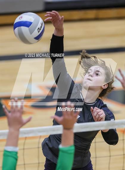 Thumbnail 3 in Lakeland vs Skyview (IHSAA 4A Quarter Final) photogallery.