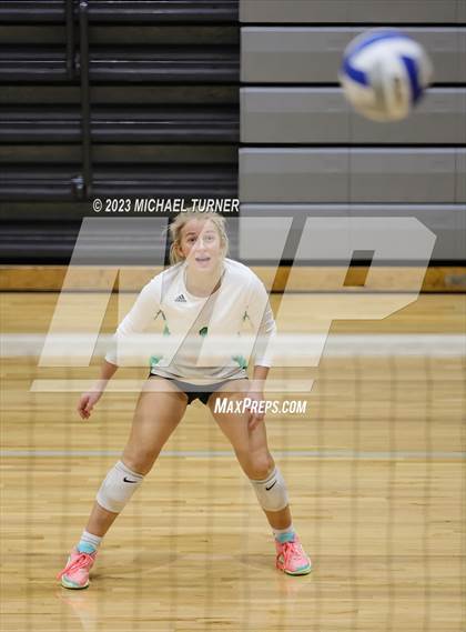 Thumbnail 2 in Lakeland vs Skyview (IHSAA 4A Quarter Final) photogallery.