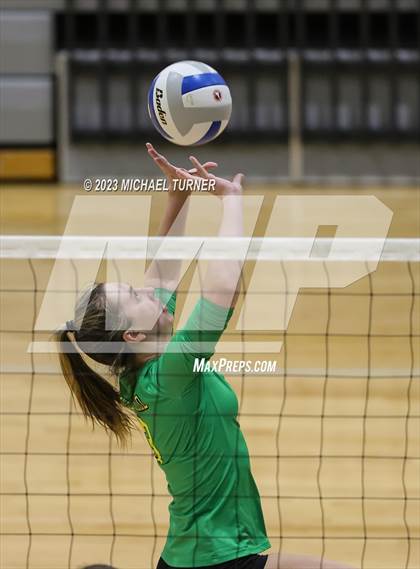 Thumbnail 2 in Lakeland vs Skyview (IHSAA 4A Quarter Final) photogallery.