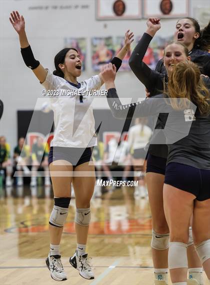 Thumbnail 1 in Lakeland vs Skyview (IHSAA 4A Quarter Final) photogallery.